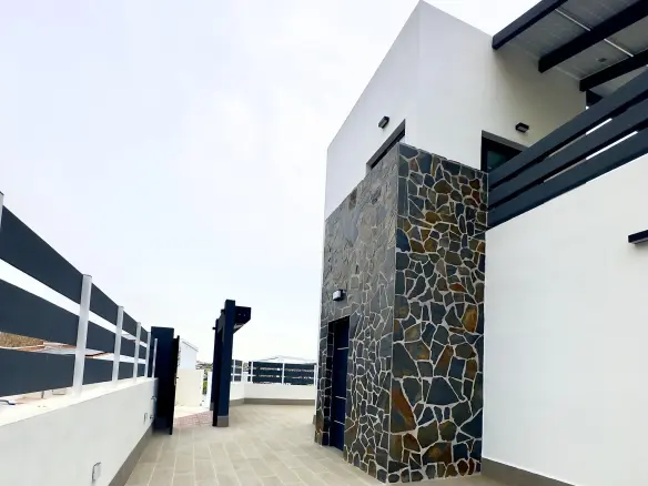 4-bedroom Villa In Rojales, Spain (260 M²)