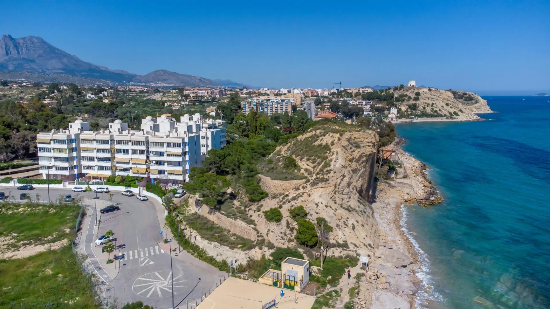 Terraced House Of 114 M² In Villajoyosa, Spain