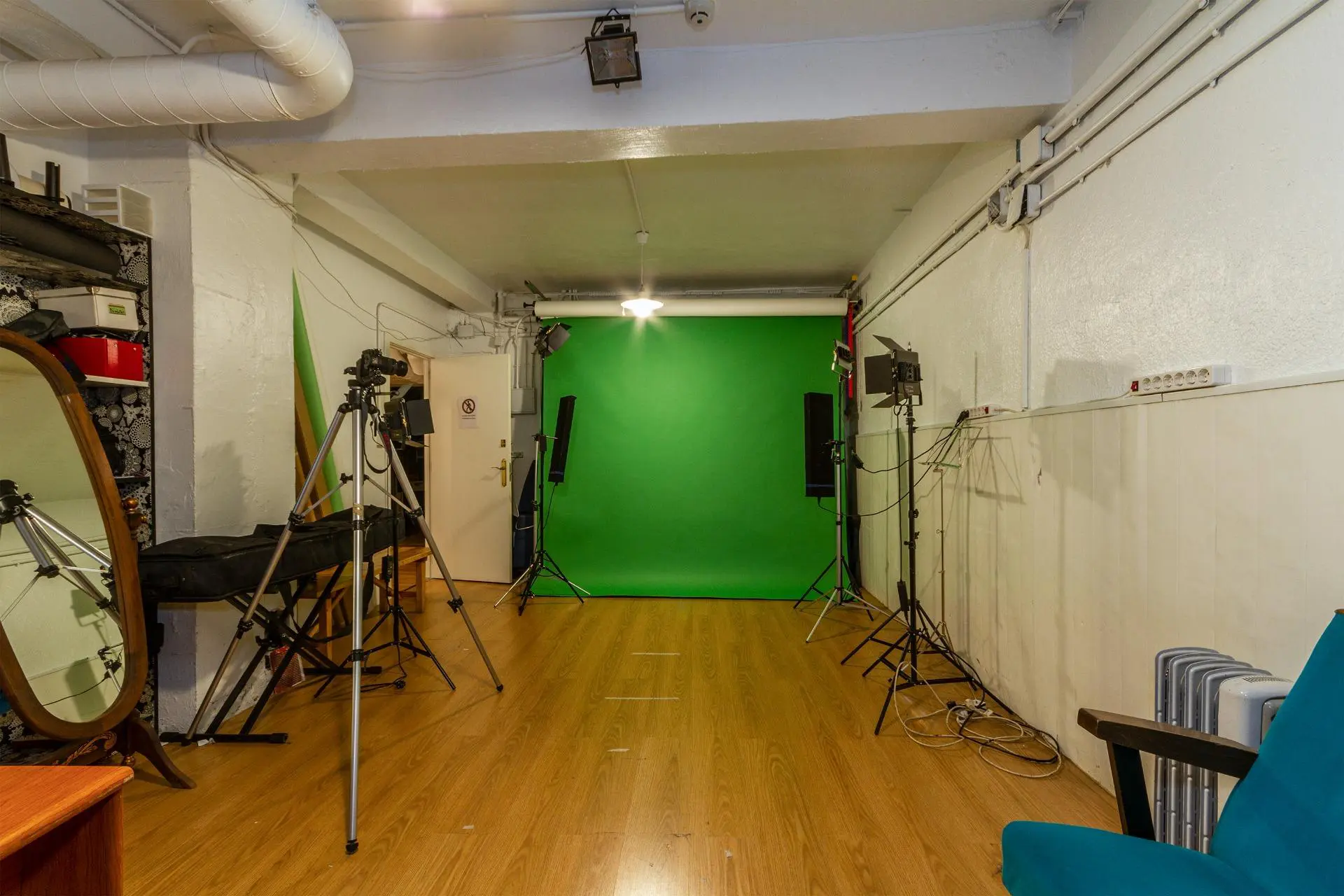 Commercial Unit 512 M² In Madrid, Spain