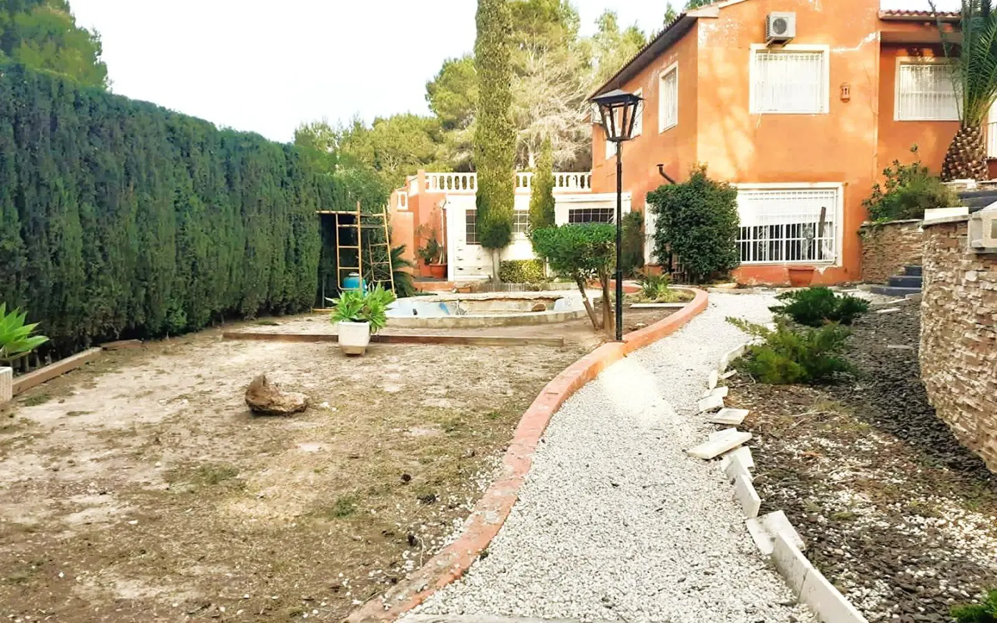 4-bedroom Plot In Altea, Spain (280 M²)