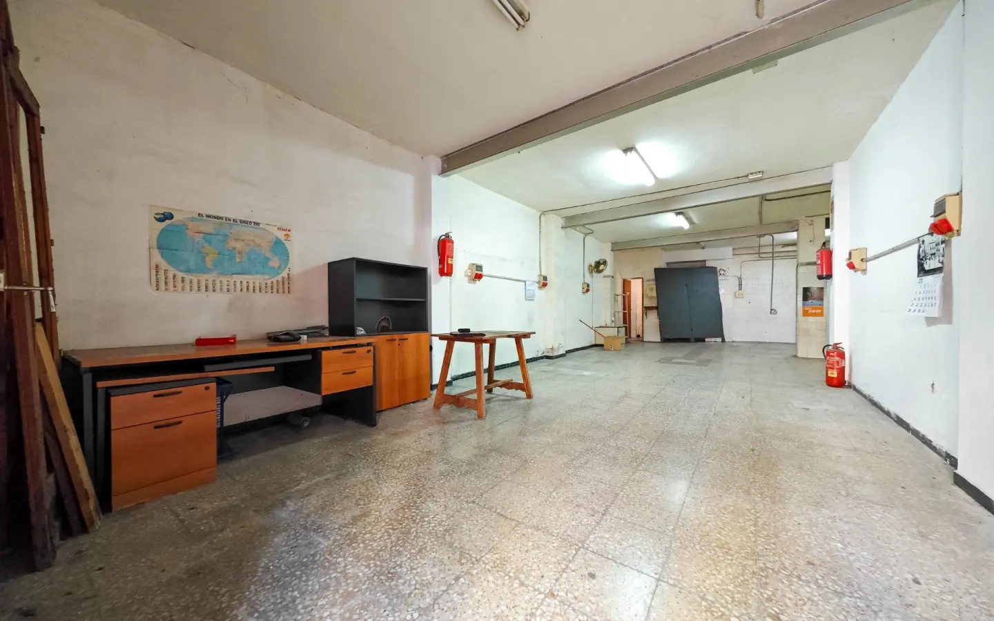 Commercial Unit In Elche, Spain (133 M²)