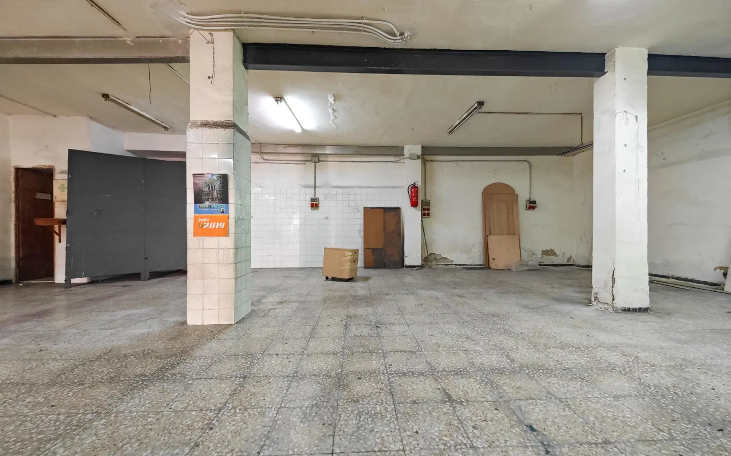 Commercial Unit In Elche, Spain (133 M²)