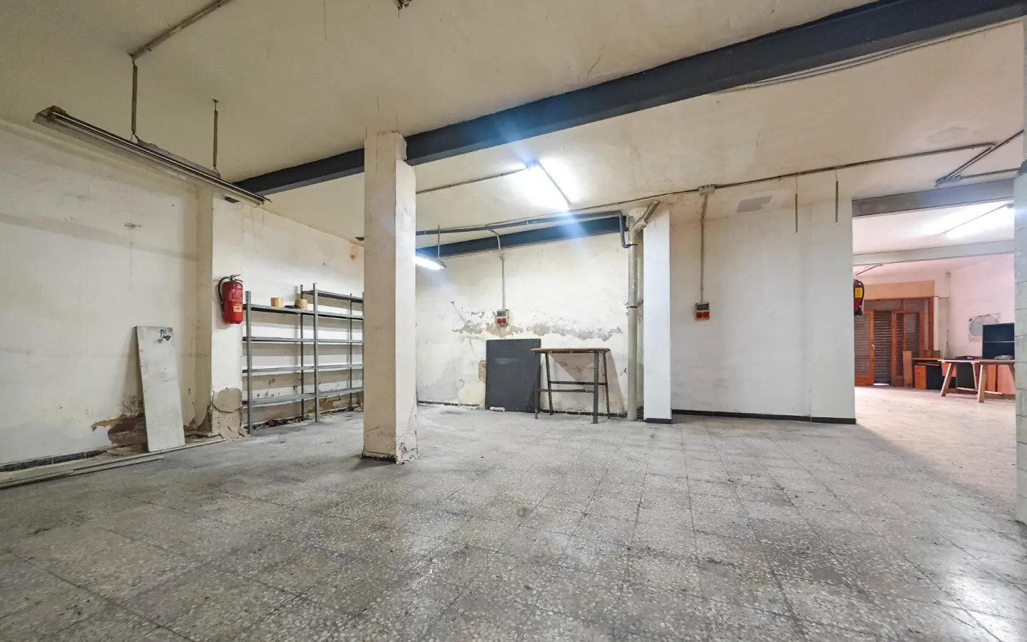 Commercial Unit In Elche, Spain (133 M²)