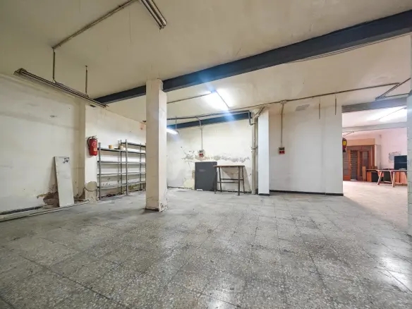 Commercial Unit In Elche, Spain (133 M²)