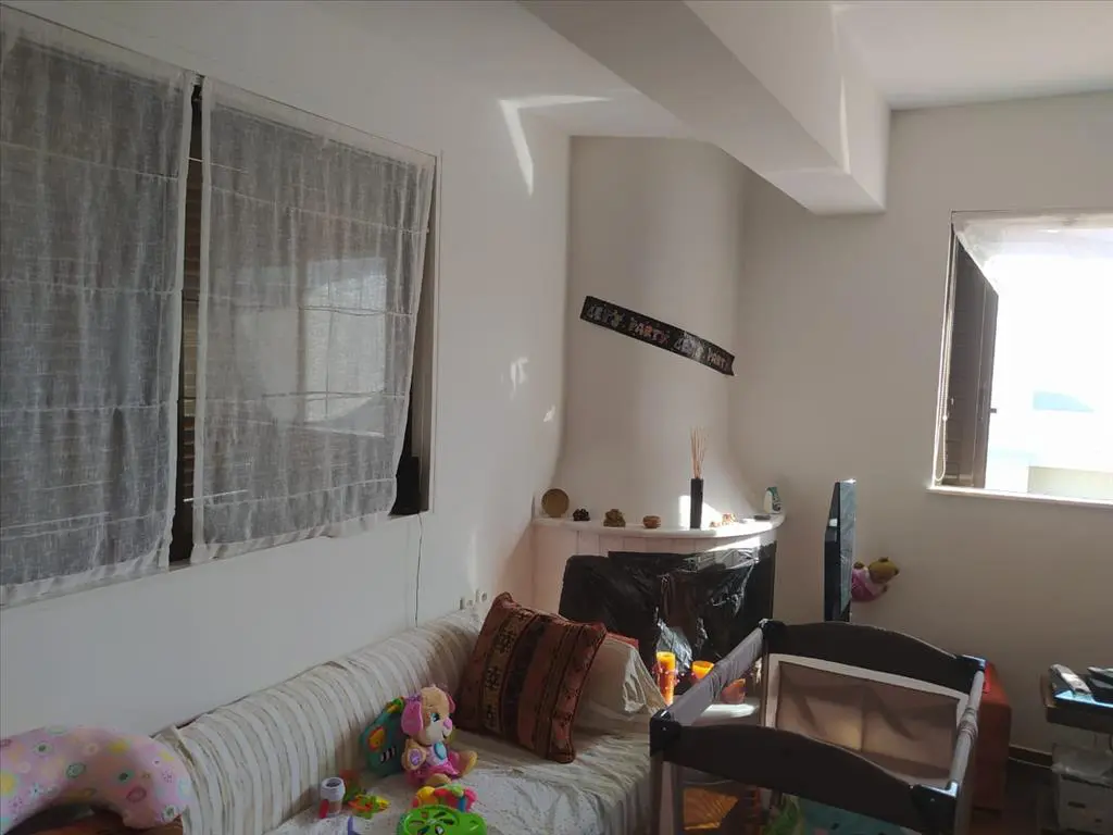 Detached House Of 640 M² In Athens