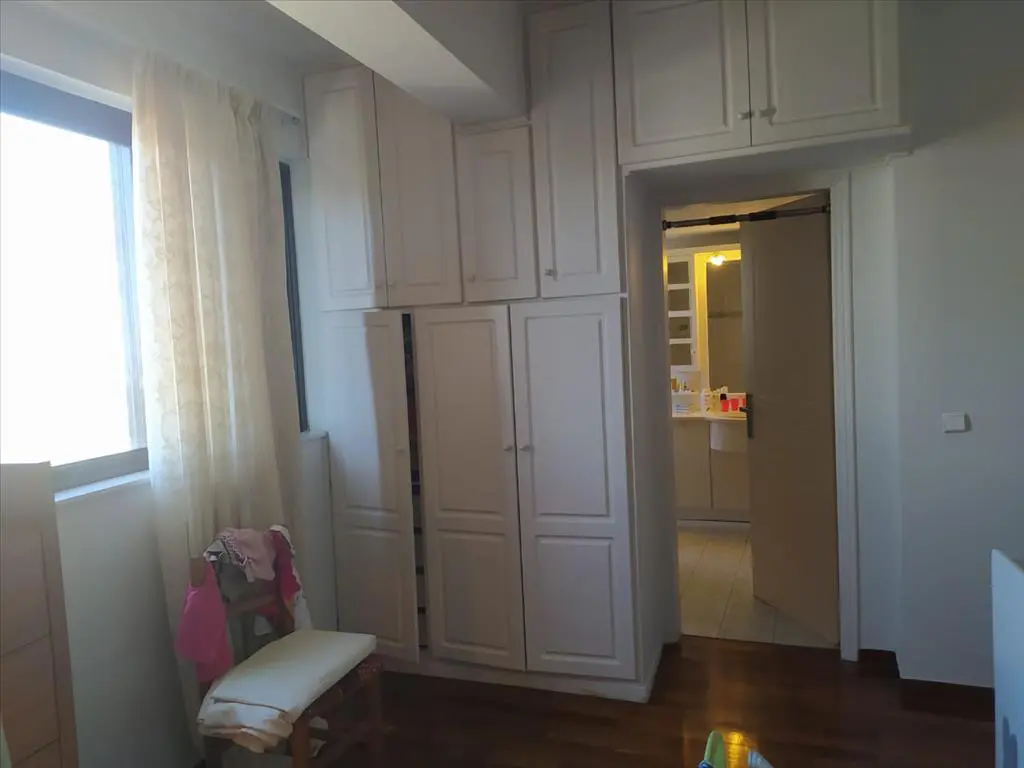 Detached House Of 640 M² In Athens