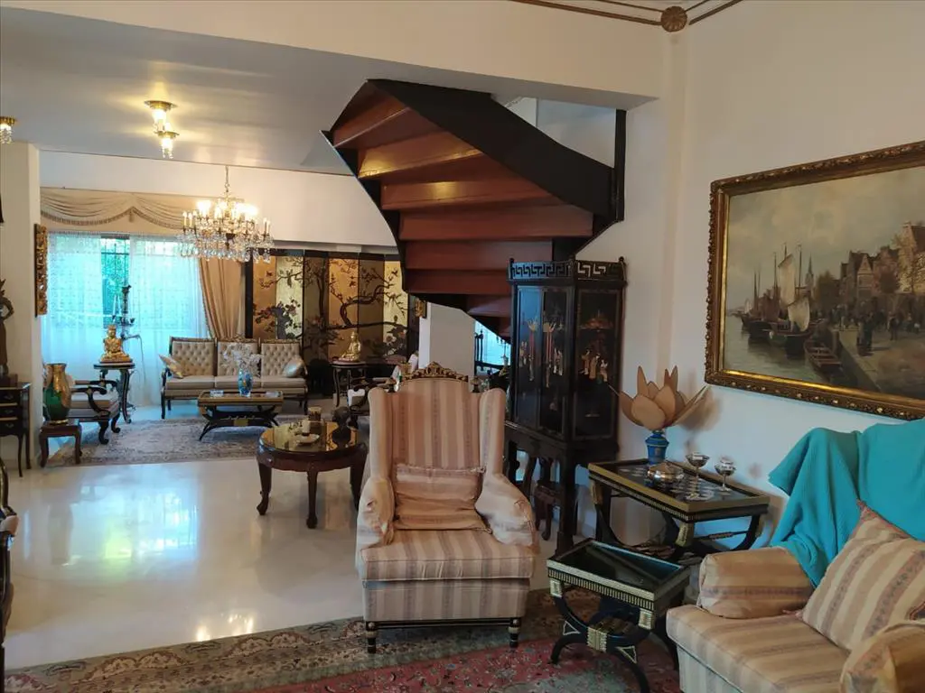 Detached House Of 640 M² In Athens