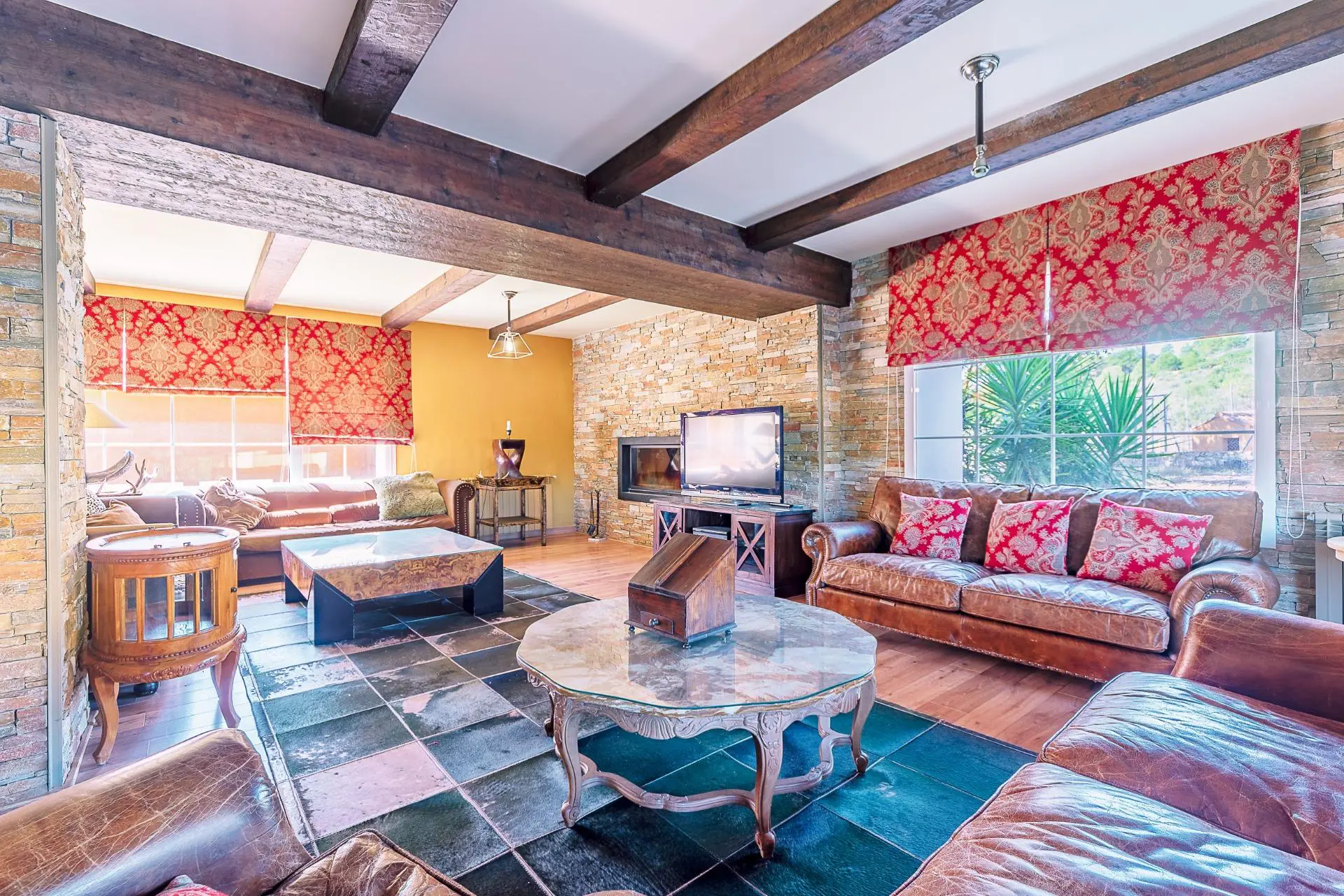 Villa Of 1040 M² In Penaguila, Spain