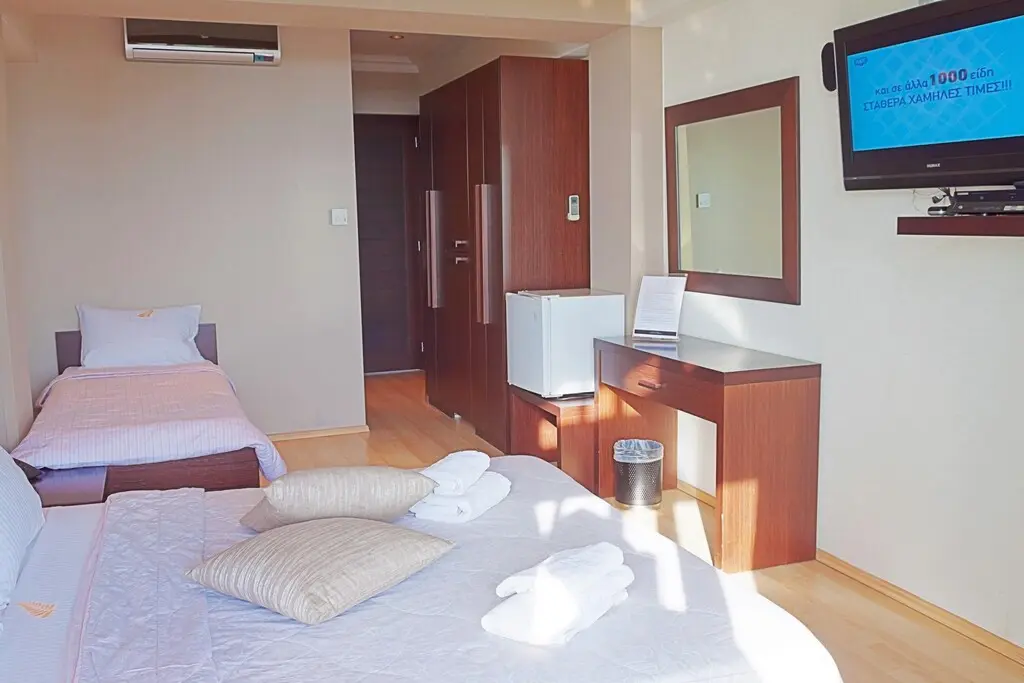 Hotel Of 340 M² On The Olympic Coast