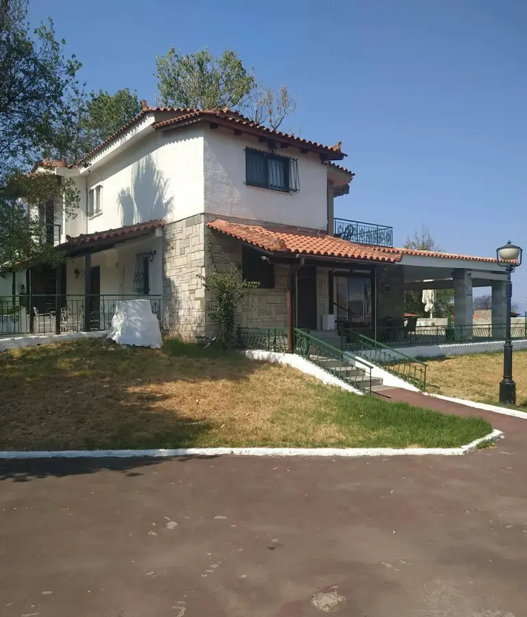9-bedroom Villa In Dafnouses, Greece (525 M²)