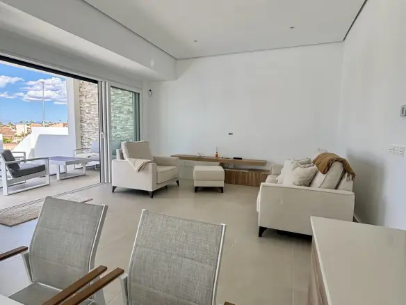 3-bedroom Villa In Benijofar, Spain (120 M²)