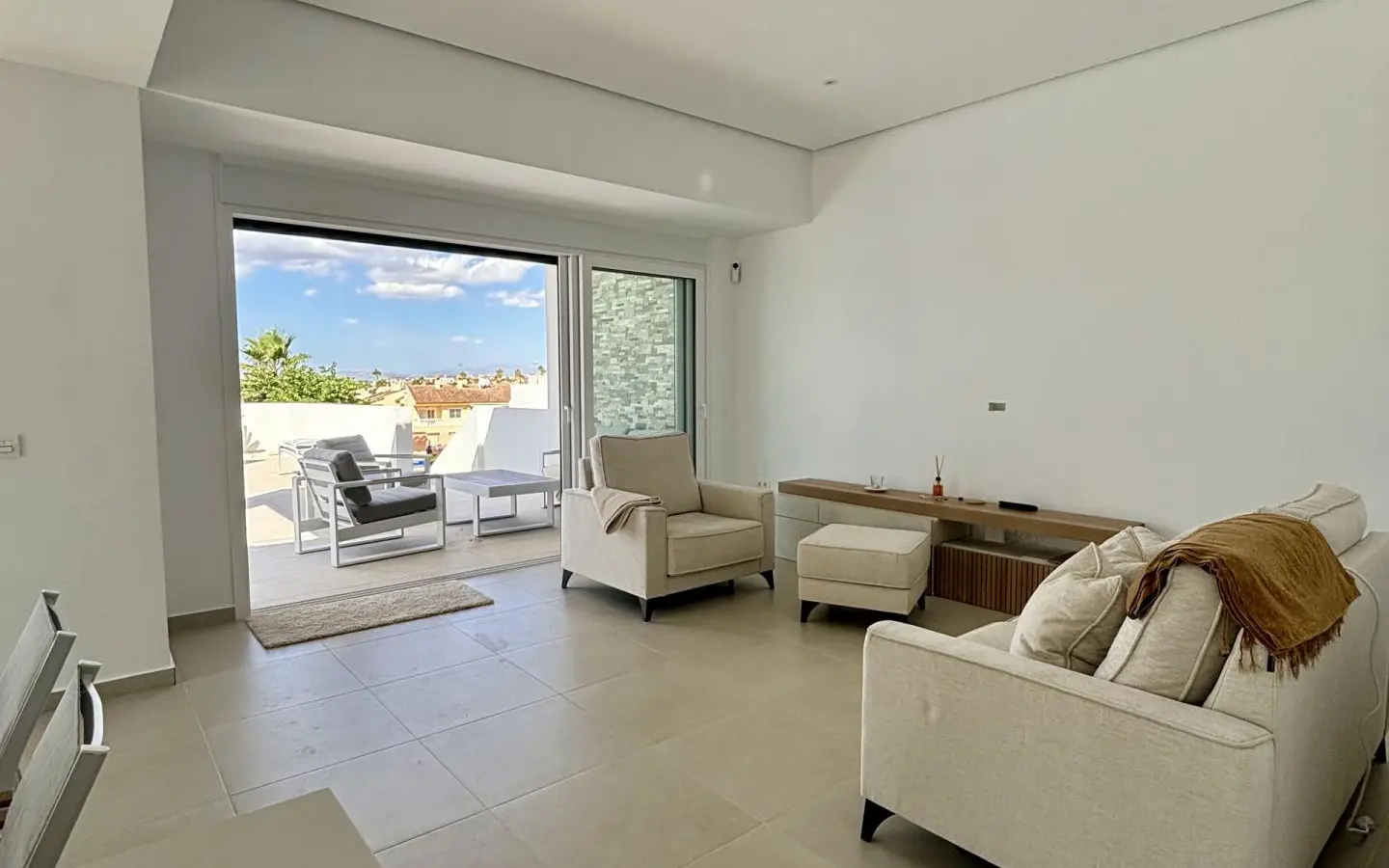 3-bedroom Villa In Benijofar, Spain (120 M²)