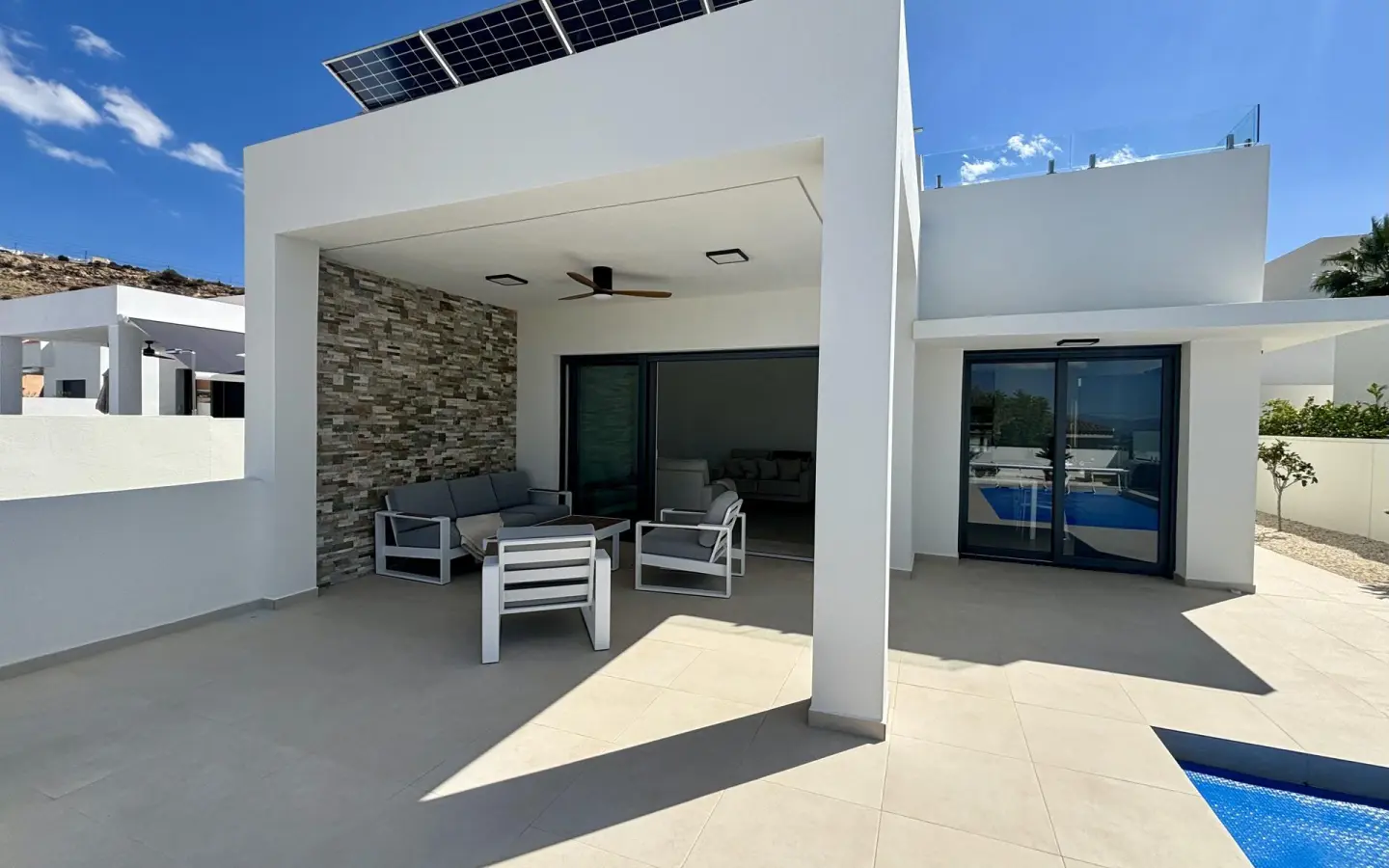 3-bedroom Villa In Benijofar, Spain (120 M²)