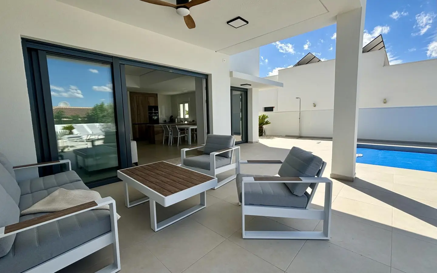 3-bedroom Villa In Benijofar, Spain (120 M²)