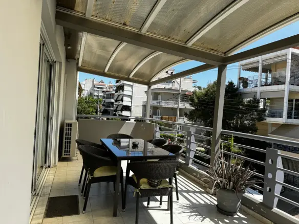 3-bedroom Flat In Alimos, Greece (98 M²)