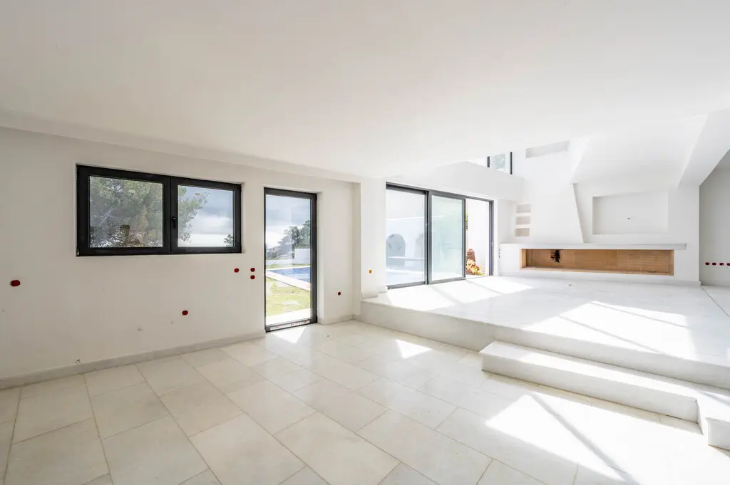 Villa Of 462 M² In Attica