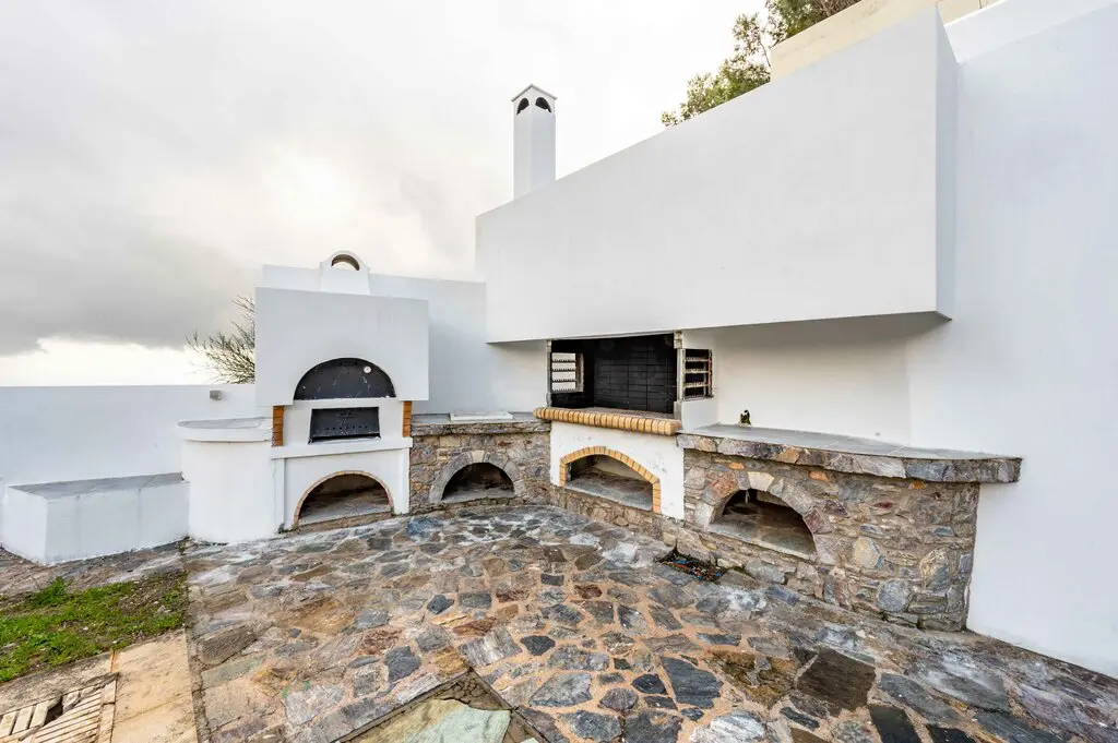 Villa Of 462 M² In Attica
