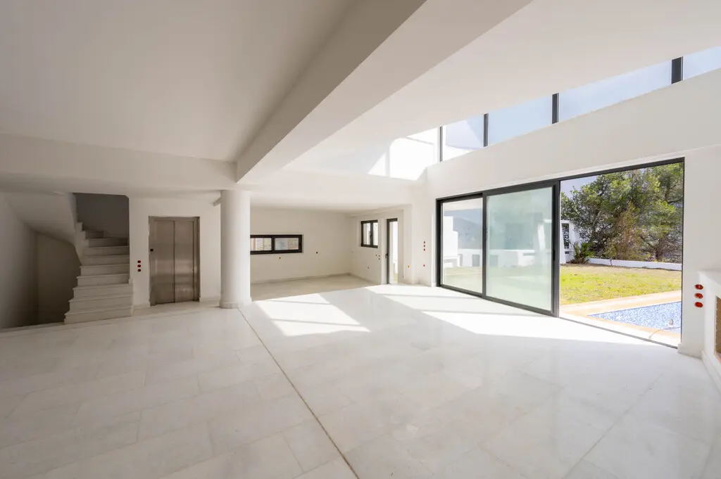 Villa Of 462 M² In Attica