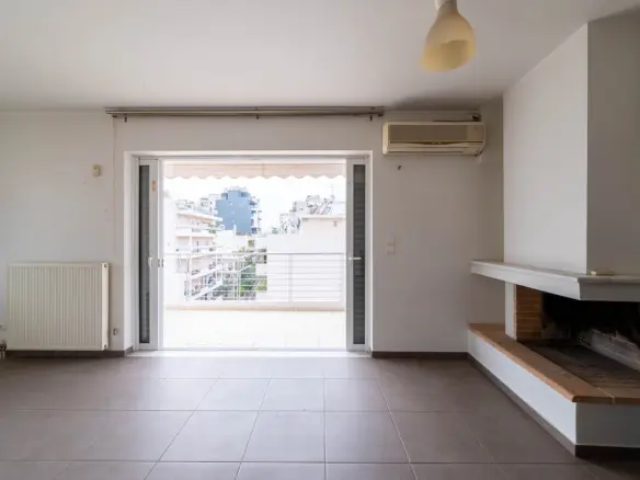 3-bedroom Flat In Zografou, Greece (92 M²)