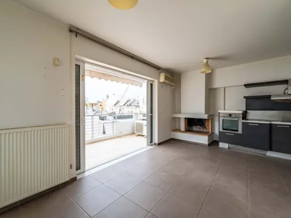 3-bedroom Flat In Zografou, Greece (92 M²)