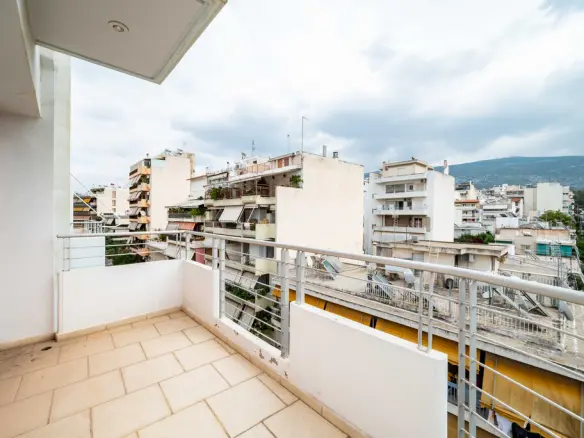 3-bedroom Flat In Zografou, Greece (92 M²)