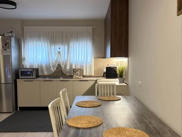 3-bedroom Flat In Pylea, Greece (105 M²)