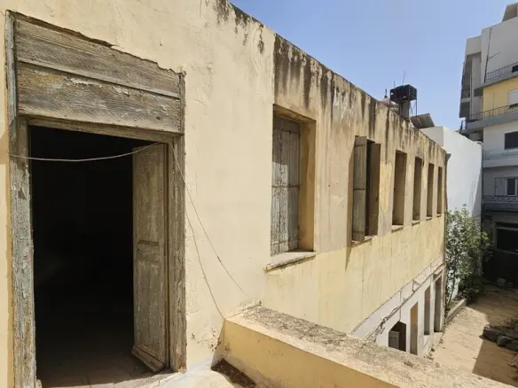 14-bedroom Building In Heraclion Cretes, Greece (354 M²)
