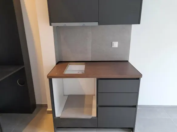 Flat In Center Of Thessaloniki, Greece (23 M²)