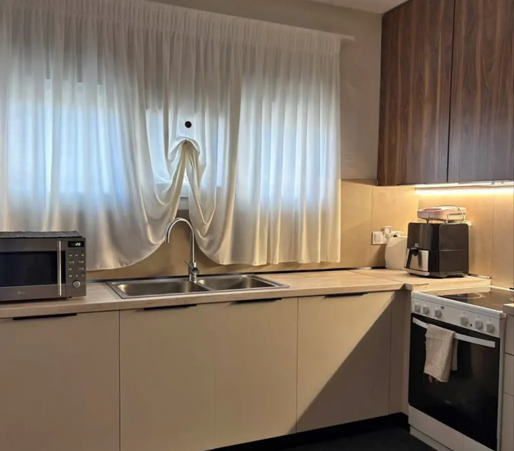 3-bedroom Flat In Pylea, Greece (105 M²)