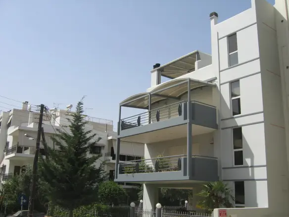 3-bedroom Flat In Alimos, Greece (98 M²)