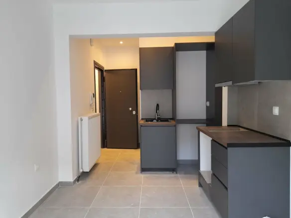 Flat In Center Of Thessaloniki, Greece (23 M²)