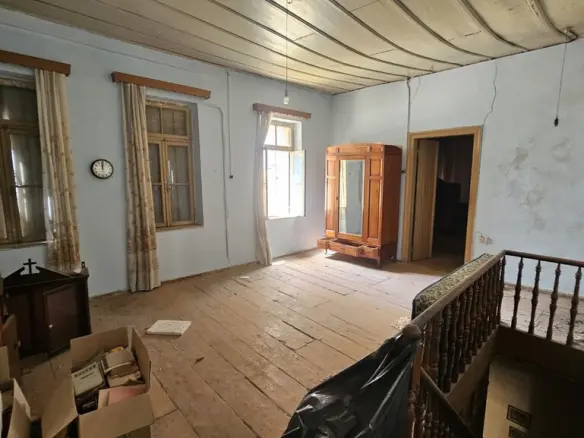 14-bedroom Building In Heraclion Cretes, Greece (354 M²)