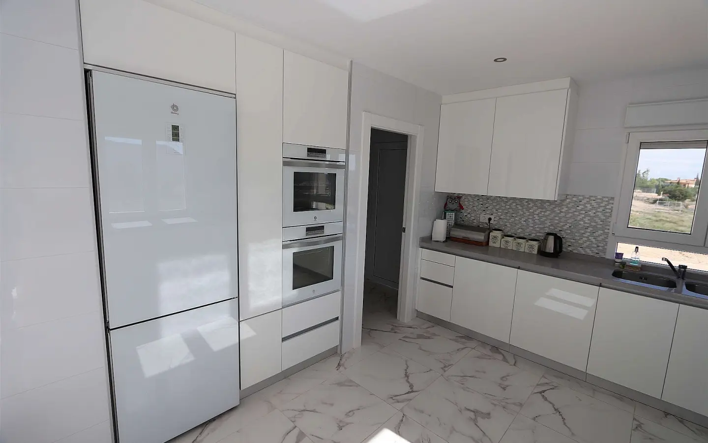 4-bedroom Detached Villa In Pinoso, Spain (225 M²)