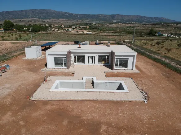 3-bedroom Detached Villa In Pinoso, Spain (150 M²)