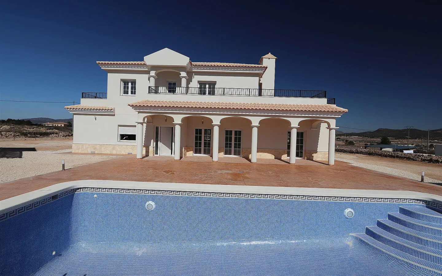 4-bedroom Detached Villa In Pinoso, Spain (225 M²)