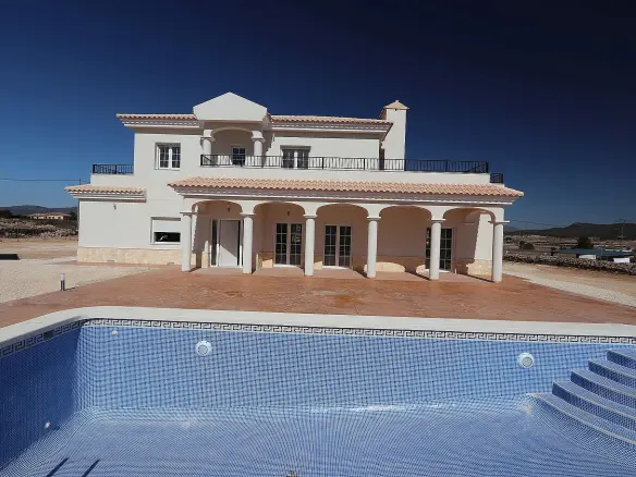 4-bedroom Detached Villa In Pinoso, Spain (225 M²)