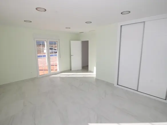 4-bedroom Detached Villa In Pinoso, Spain (225 M²)