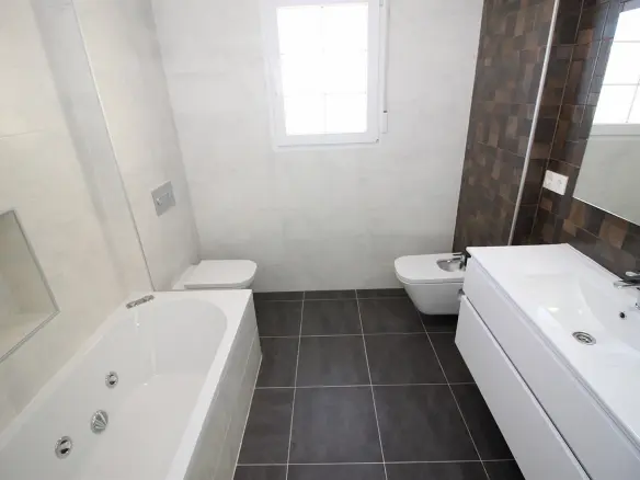 4-bedroom Detached Villa In Pinoso, Spain (225 M²)