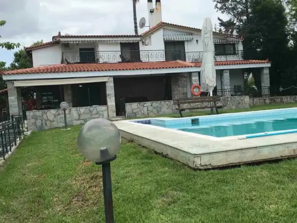 9-bedroom Villa In Dafnouses, Greece (525 M²)