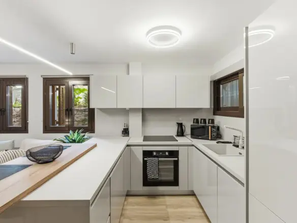 1-bedroom Flat In Glyfada, Greece (45 M²)