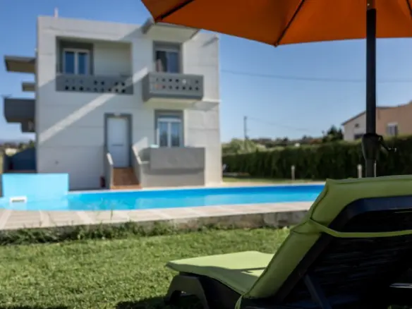 Business Of 320 M² In Crete
