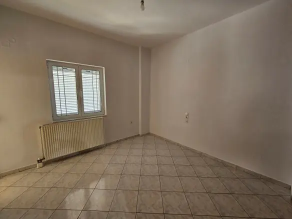 2-bedroom Flat In Neapoli, Greece (100 M²)
