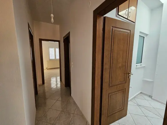 2-bedroom Flat In Neapoli, Greece (100 M²)