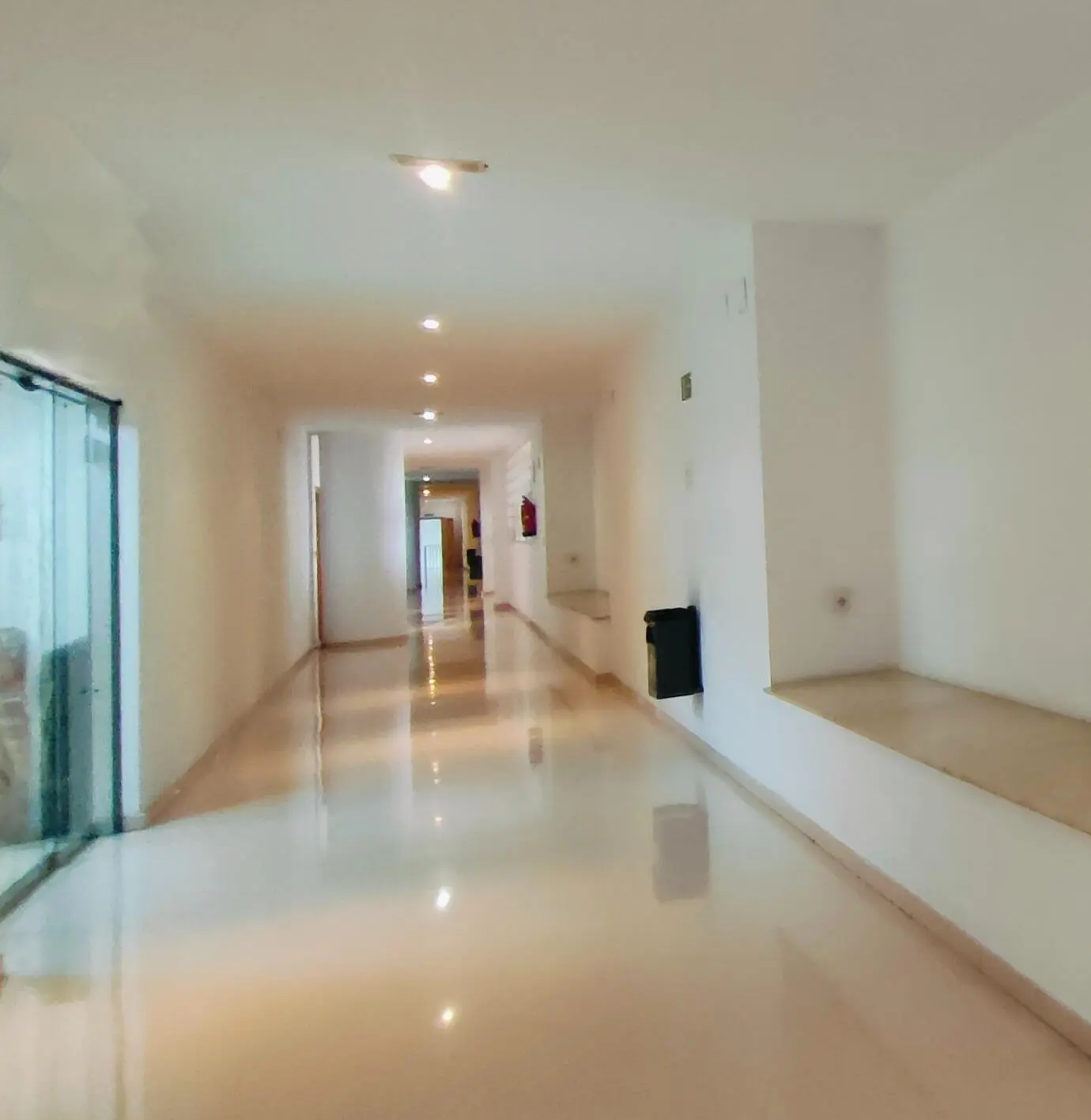 Office Of 550 M² In Alicante, Spain