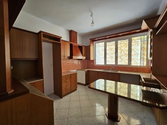 2-bedroom Flat In Neapoli, Greece (100 M²)
