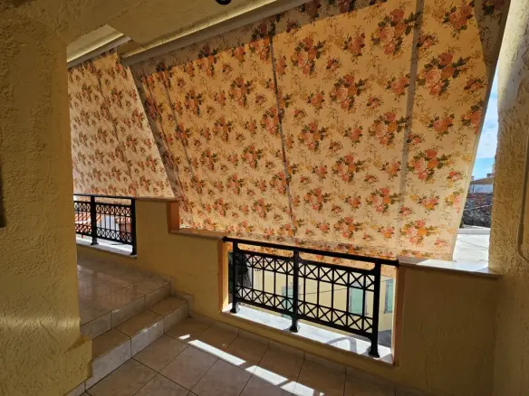2-bedroom Flat In Neapoli, Greece (100 M²)