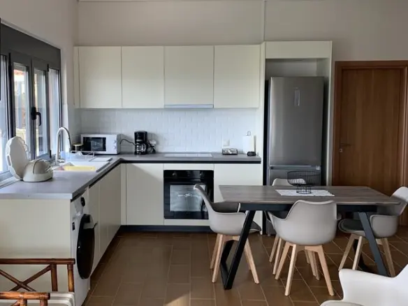8-bedroom Detached House In Kalivia Thorikou, Greece (428 M²)