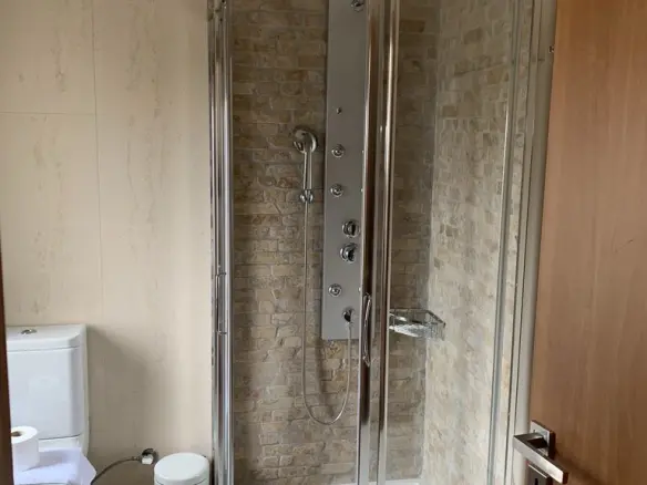 8-bedroom Detached House In Kalivia Thorikou, Greece (428 M²)