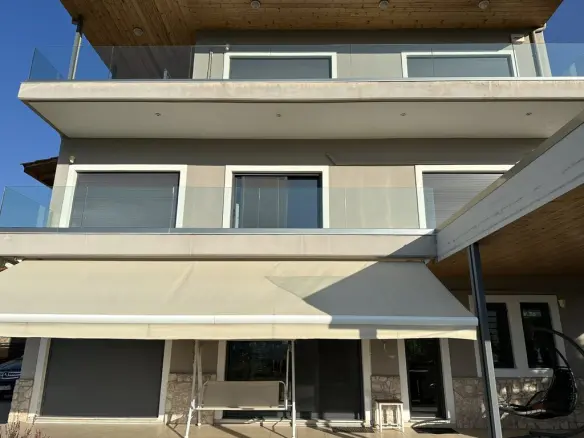 8-bedroom Detached House In Kalivia Thorikou, Greece (428 M²)