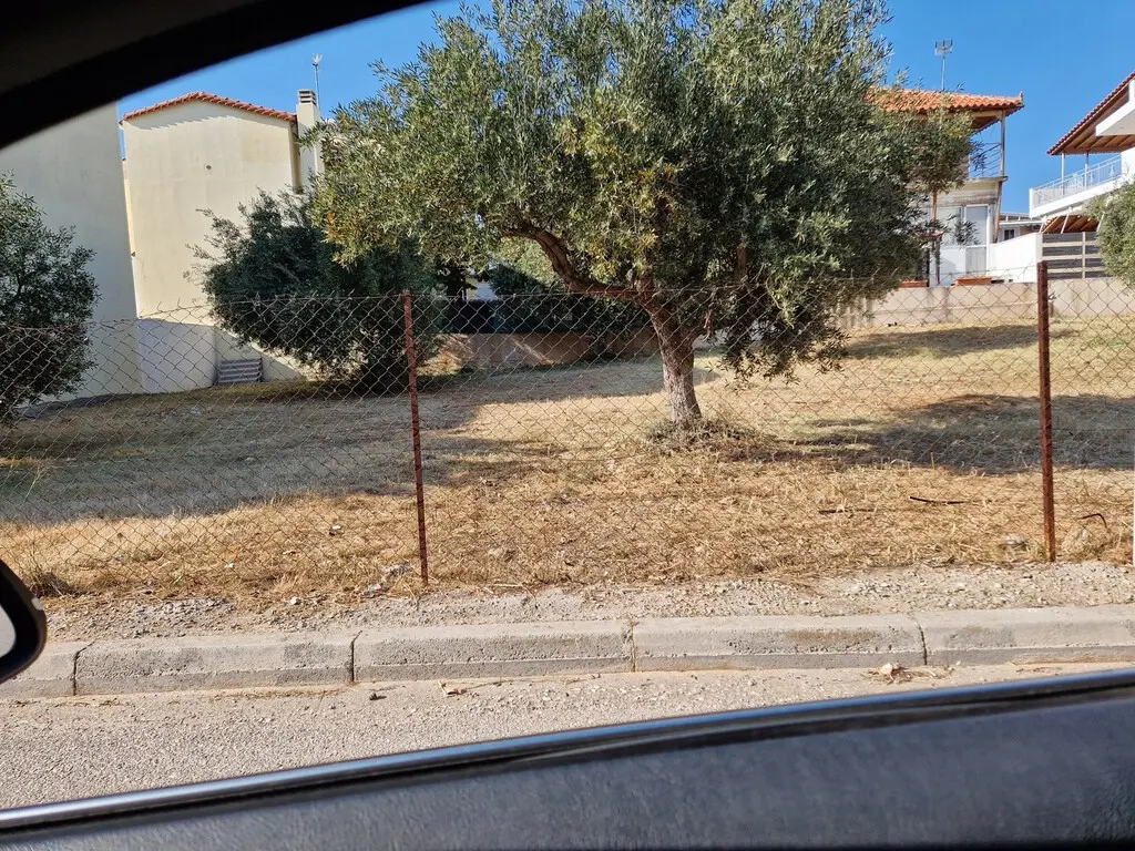 Land Of 511 M² In Athens